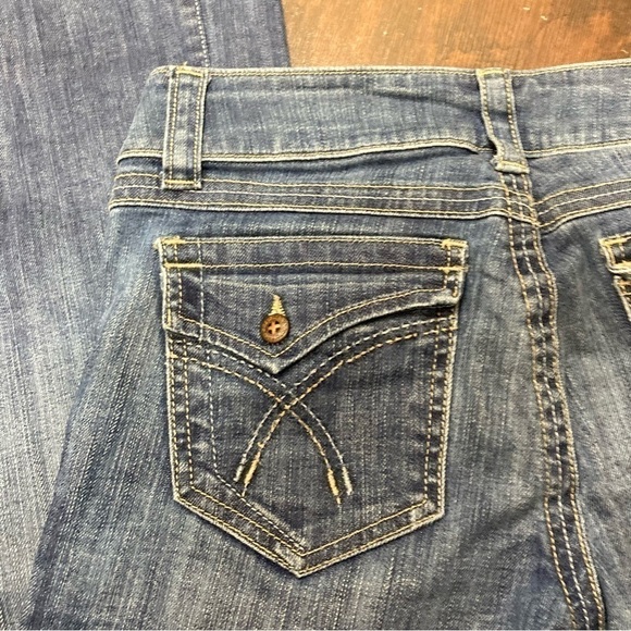 TAG + Premium Denim Jeans Flare legs Size 28 EUC Y2K Fashion - Picture 5 of 13